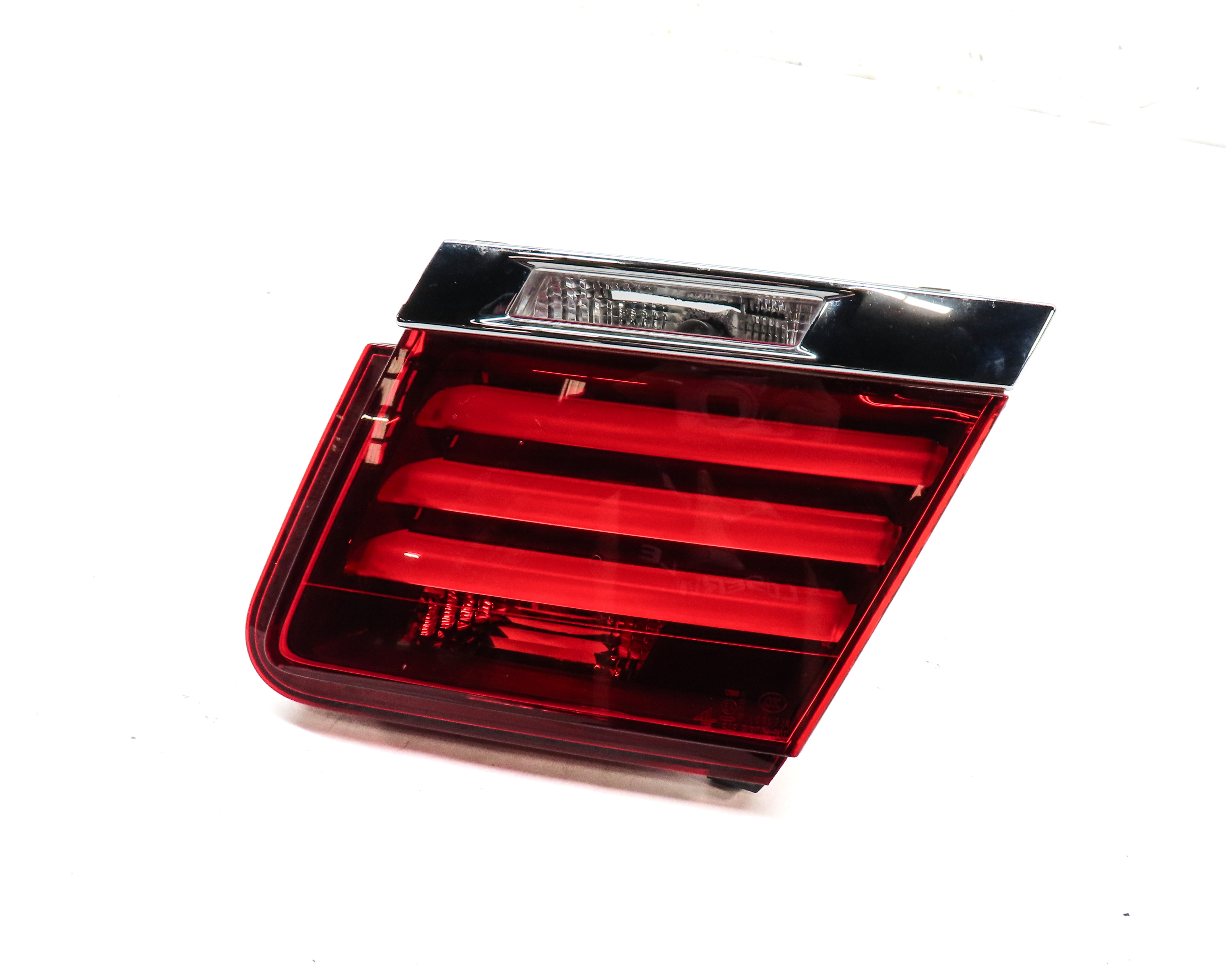 13-15 BMW 740i 750i 760i ACTIVEHYBRID-7 B7 (F01 F02 F04) RIGHT INNER TAILLIGHT — exact item pictured